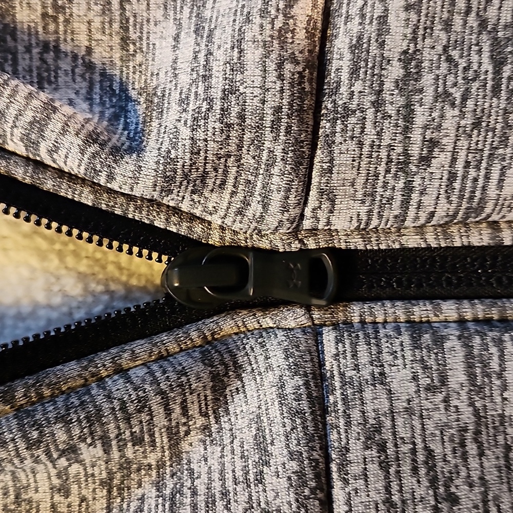 Under Armour medium gray/black striped zip up hoodie - Picture 4 of 15